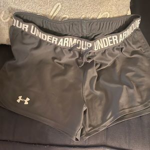 Underarmour shorts